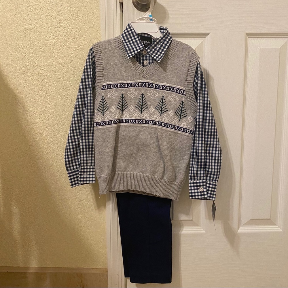 NWT 3 piece vest set